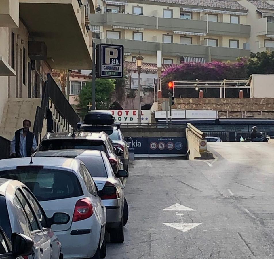 Apartamento totalmente reformado con piscina y jardines al lado de la playa de la Carihuela Torremolinos Exterior foto