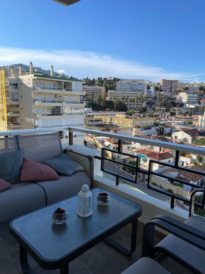 Apartamento totalmente reformado con piscina y jardines al lado de la playa de la Carihuela Torremolinos Exterior foto